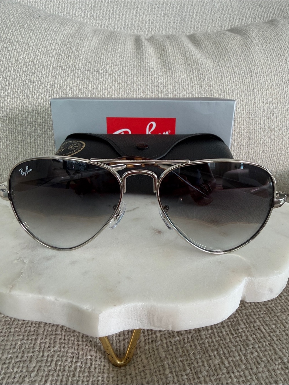 Brand New Ray-Ban Aviator Max Silver Sunglasses with Gradient Grey Lenses